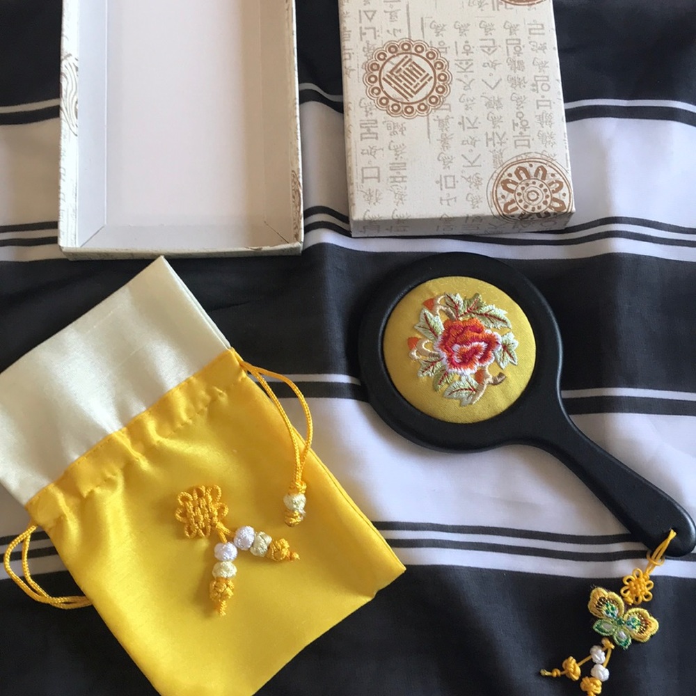 Hand Mirror with bag and box